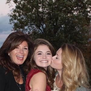 Meet your Posher, Debbie